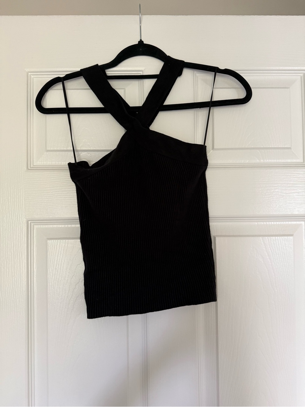 House of Harlow | Black Ribbed Cross-Strap Tank Top